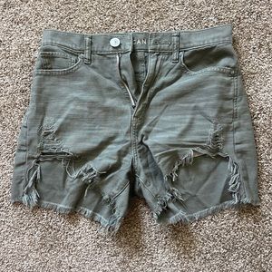 Cute army green American eagle shorts